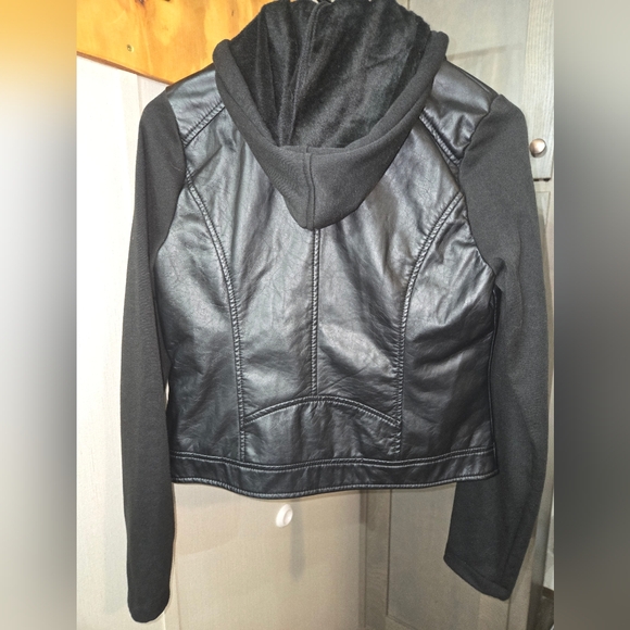 NWOT --J2 Faux Leather Jacket - Picture 3 of 7